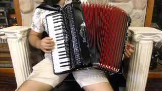 BELTSTUIVM3796CBK  Black Beltuna Studio IV Compact Piano Accordion LMMM 37 96 6499 [upl. by Riggs413]